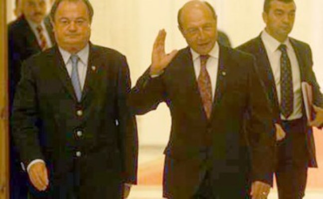 Preşedintele Băsescu a fost suspendat. Antonescu este, interimar, şeful statului